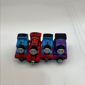 Thomas & Friends Take-n-Play Magnetic Train Lot – 4 Engines